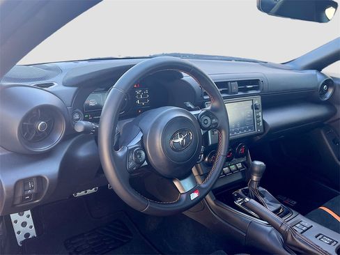 Used 2023 Toyota GR86 10th Anniversary SE image 9