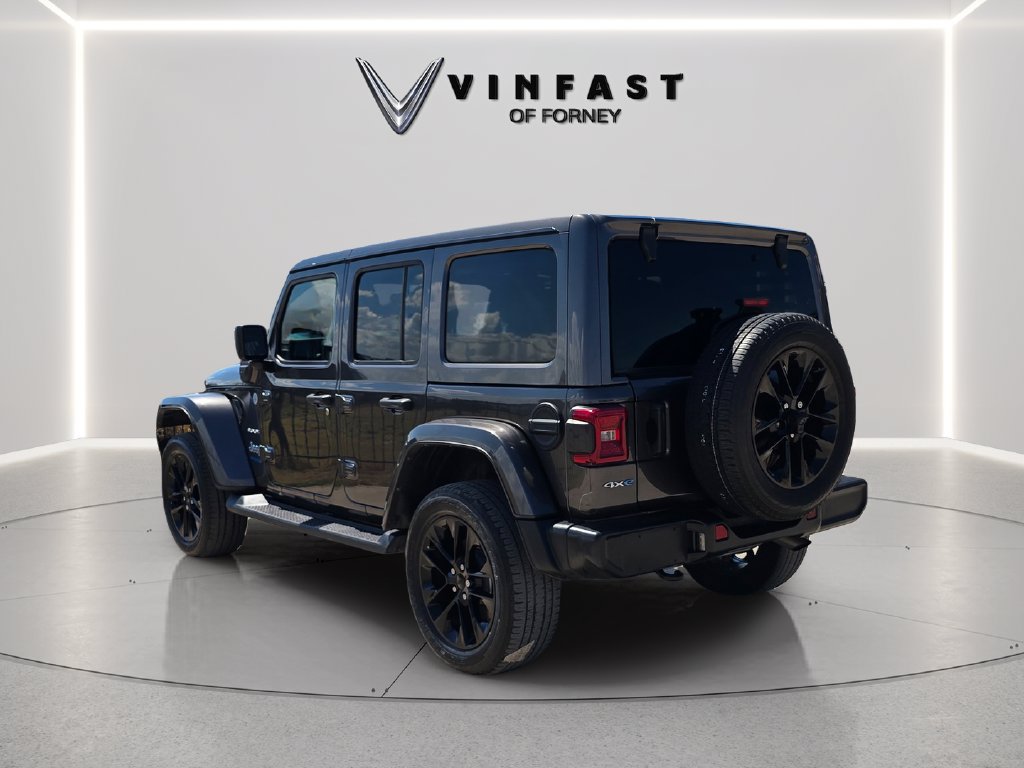 Used 2021 Jeep Wrangler Unlimited Sahara AWD/4WD image 3