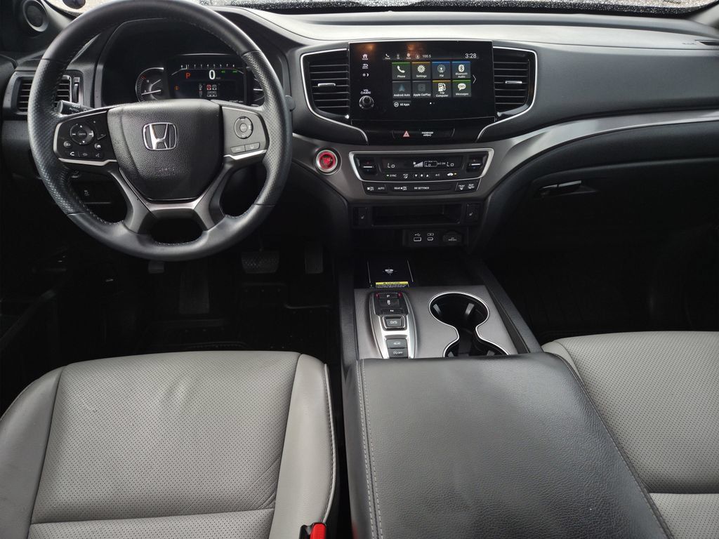 Certified 2025 Honda Passport EX-L image 8