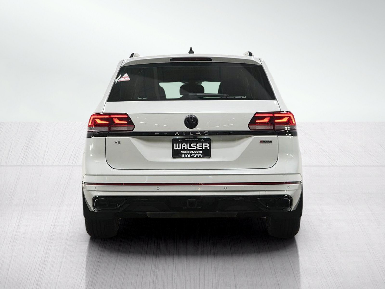 Used 2022 Volkswagen Atlas SEL R-Line AWD/4WD image 5