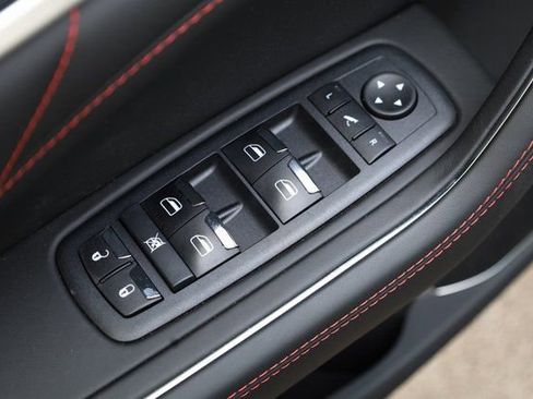 New 2024 Maserati Levante GT Ultima image 13