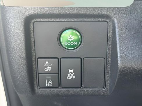 Used 2021 Honda HR-V EX-L image 25