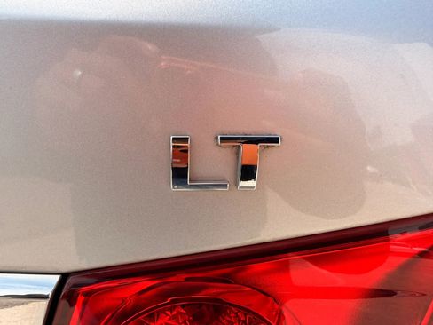 Used 2015 Chevrolet Cruze LT FWD image 35