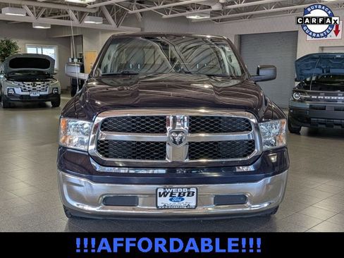 Used 2018 RAM 1500 Classic SLT image 3