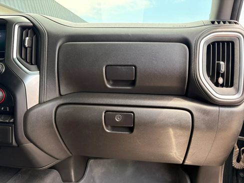 Used 2021 Chevrolet Silverado 1500 LT w/ Safety Package II AWD/4WD image 20