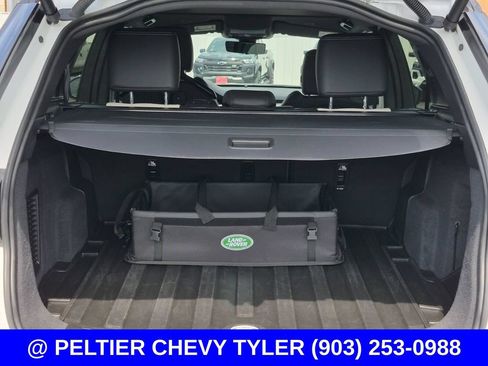 Used 2025 Land Rover Discovery Sport Dynamic SE AWD/4WD image 8