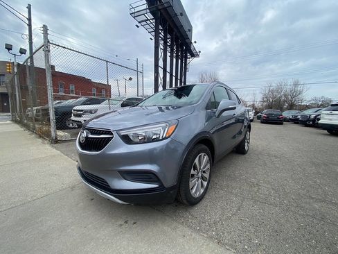 Used 2019 Buick Encore Preferred image 2