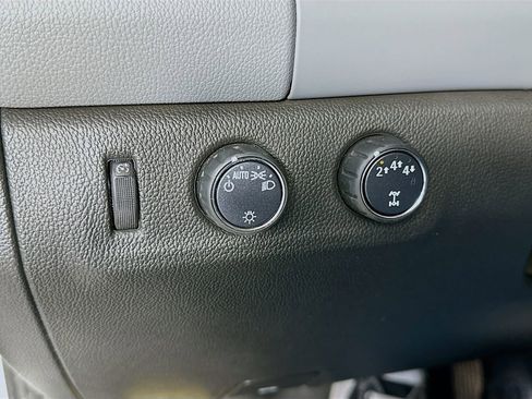 Used 2022 Chevrolet Colorado W/T w/ WT Convenience Package AWD/4WD image 26