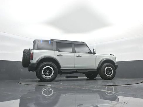 Certified 2023 Ford Bronco Outer Banks w/ Sasquatch Package AWD/4WD image 39