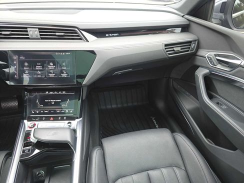 Used 2023 Audi e-tron S Premium Plus AWD/4WD image 18