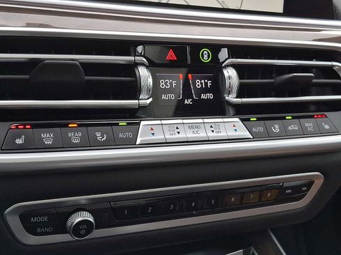 Used 2023 BMW X5 xDrive40i w/ Premium Package image 14