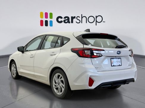 Used 2024 Subaru Impreza 2.0i image 3