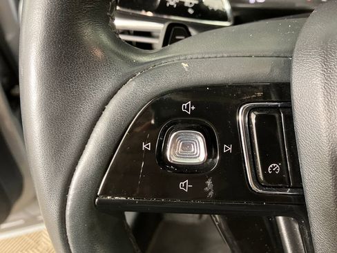 Used 2022 Lincoln Corsair AWD w/ Premium Package image 18