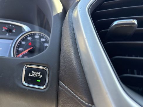 Used 2021 GMC Acadia SLT w/ Preferred Package image 14