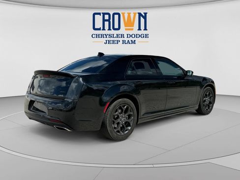 Used 2021 Chrysler 300 Touring L AWD/4WD image 3