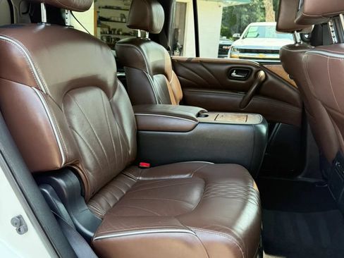 Used 2015 INFINITI QX80 4WD w/ Limited Package image 24