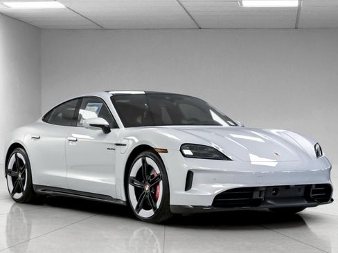 New 2025 Porsche Taycan GTS AWD/4WD image 10