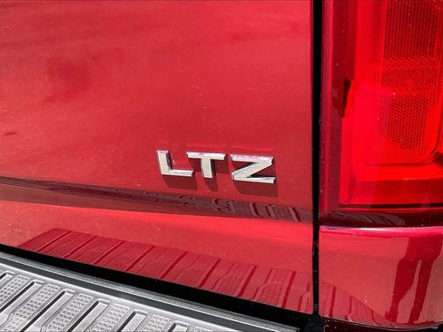 Used 2020 Chevrolet Silverado 2500 LTZ w/ LTZ Premium Package AWD/4WD image 28
