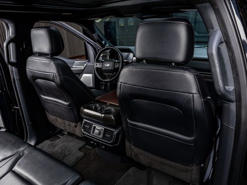 Used 2021 Ford F150 Lariat w/ Equipment Group 502A High image 31