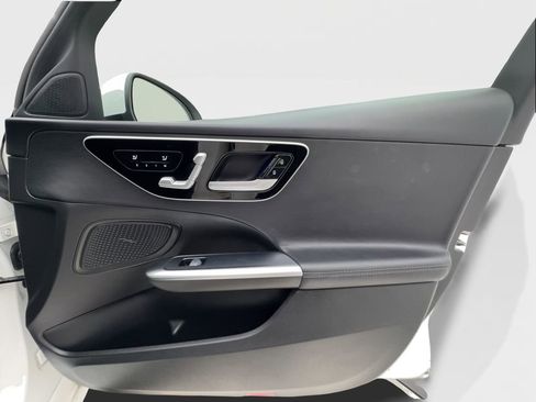 Used 2024 Mercedes-Benz C 300 Sedan image 32