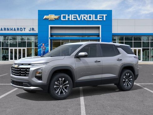 New 2026 Chevrolet Equinox LT FWD image 3