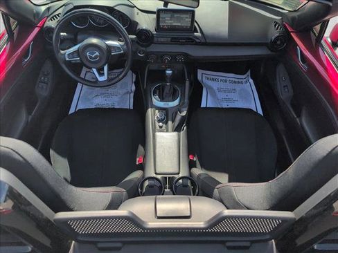 Used 2016 MAZDA MX-5 Miata Club RWD image 15