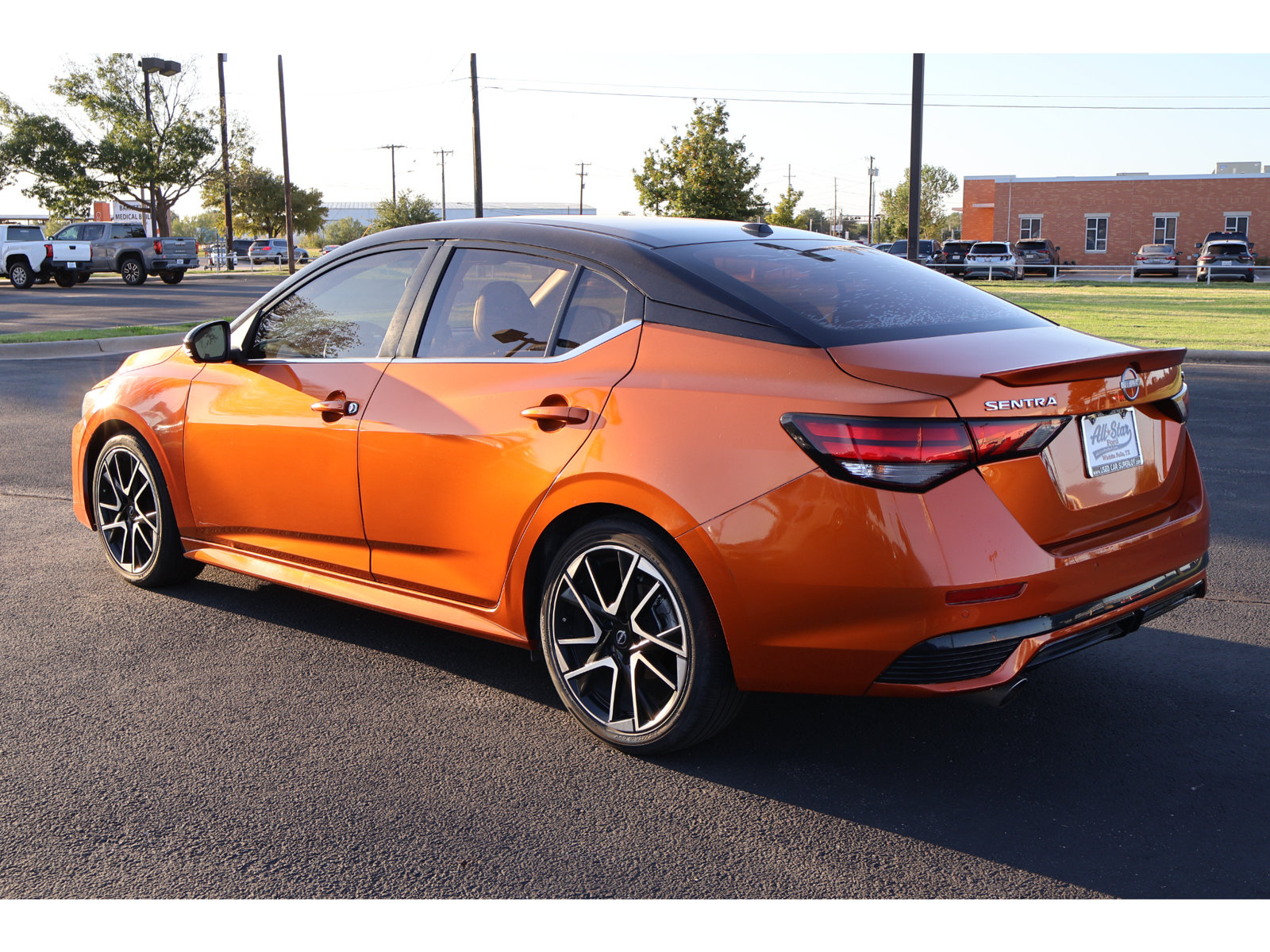 Used 2024 Nissan Sentra SR w/ SR Premium Package FWD image 15