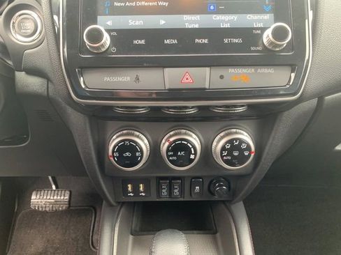 Used 2025 Mitsubishi Outlander Sport AWD image 22