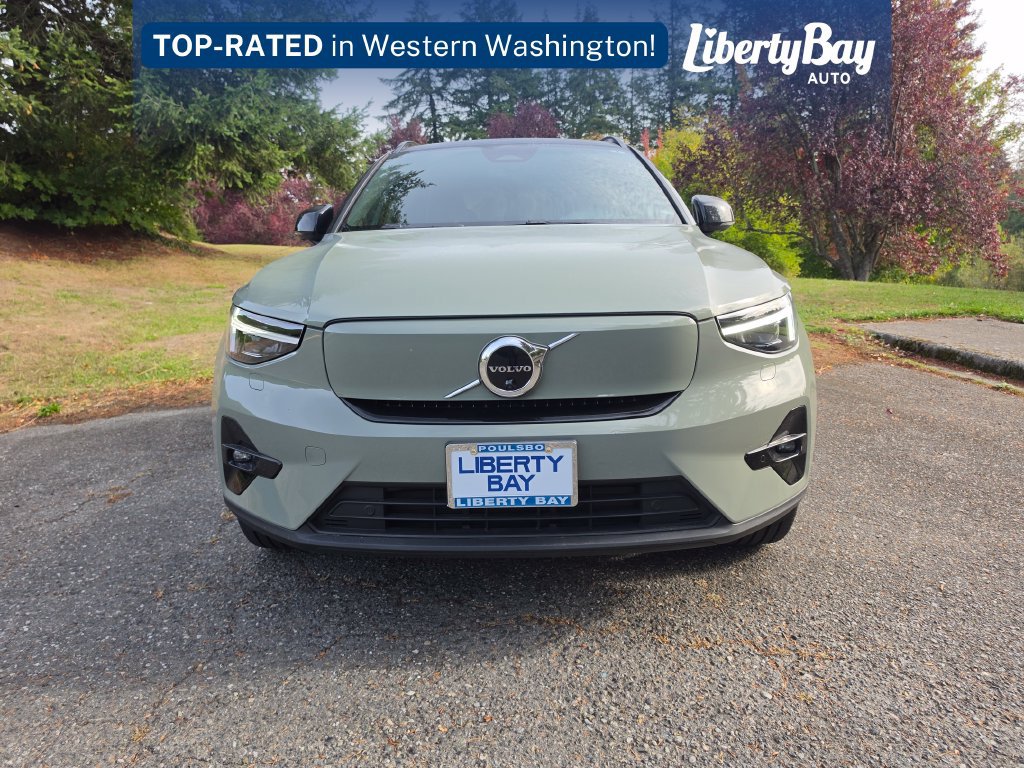 Used 2023 Volvo XC40 Recharge Ultimate w/ Protection Package Premier AWD/4WD image 2