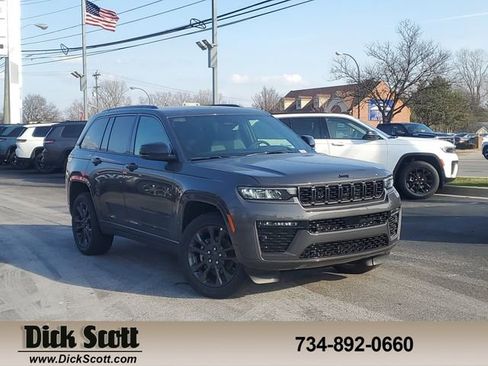 New 2026 Jeep Grand Cherokee Limited AWD/4WD image 1