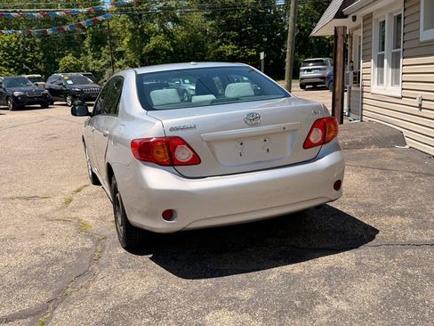 Used 2009 Toyota Corolla FWD image 6