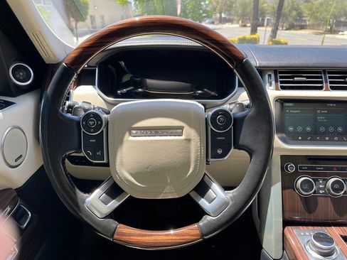 Used 2017 Land Rover Range Rover HSE AWD/4WD image 14