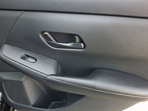 Used 2024 Nissan Sentra SV image 14