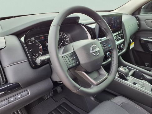 New 2026 Nissan Pathfinder SV image 17