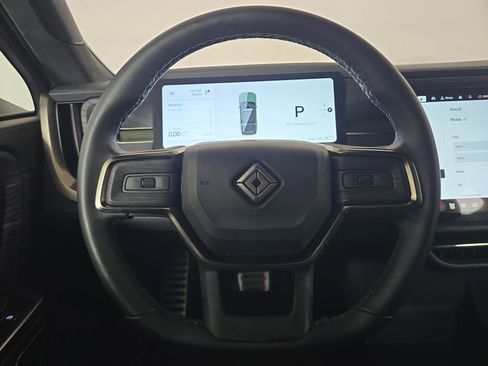 Used 2024 Rivian R1S Adventure image 28