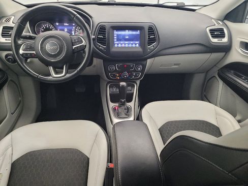Used 2019 Jeep Compass Latitude w/ Popular Equipment Group FWD image 22