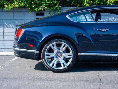 Used 2016 Bentley Continental GT image 7