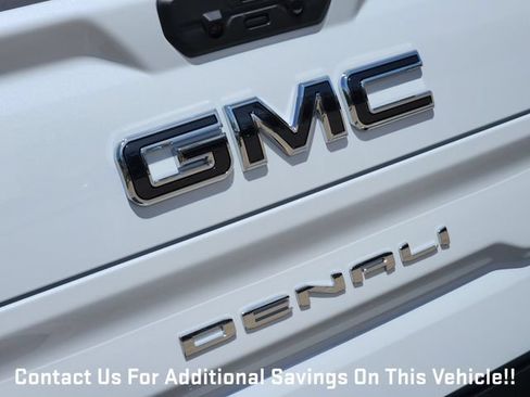New 2026 GMC Sierra 1500 Denali Ultimate w/ LPO, Black Badging Package AWD/4WD image 8