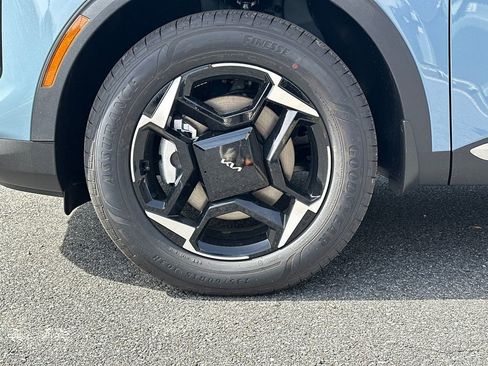 New 2026 Kia Sportage EX image 11