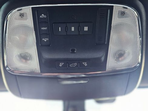 Used 2020 Jeep Grand Cherokee Altitude image 20