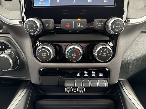 New 2026 RAM 1500 Express AWD/4WD image 20