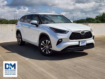 Used 2022 Toyota Highlander XLE