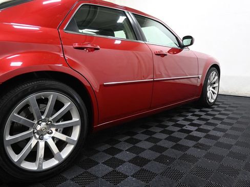 Used 2007 Chrysler 300 SRT8 RWD image 16
