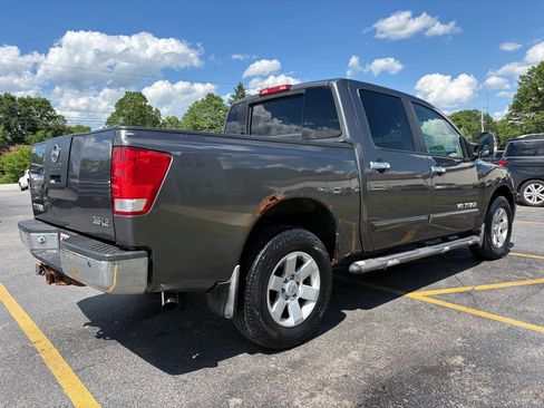 Used 2005 Nissan Titan LE w/ (T01) Tow Pkg AWD/4WD image 6