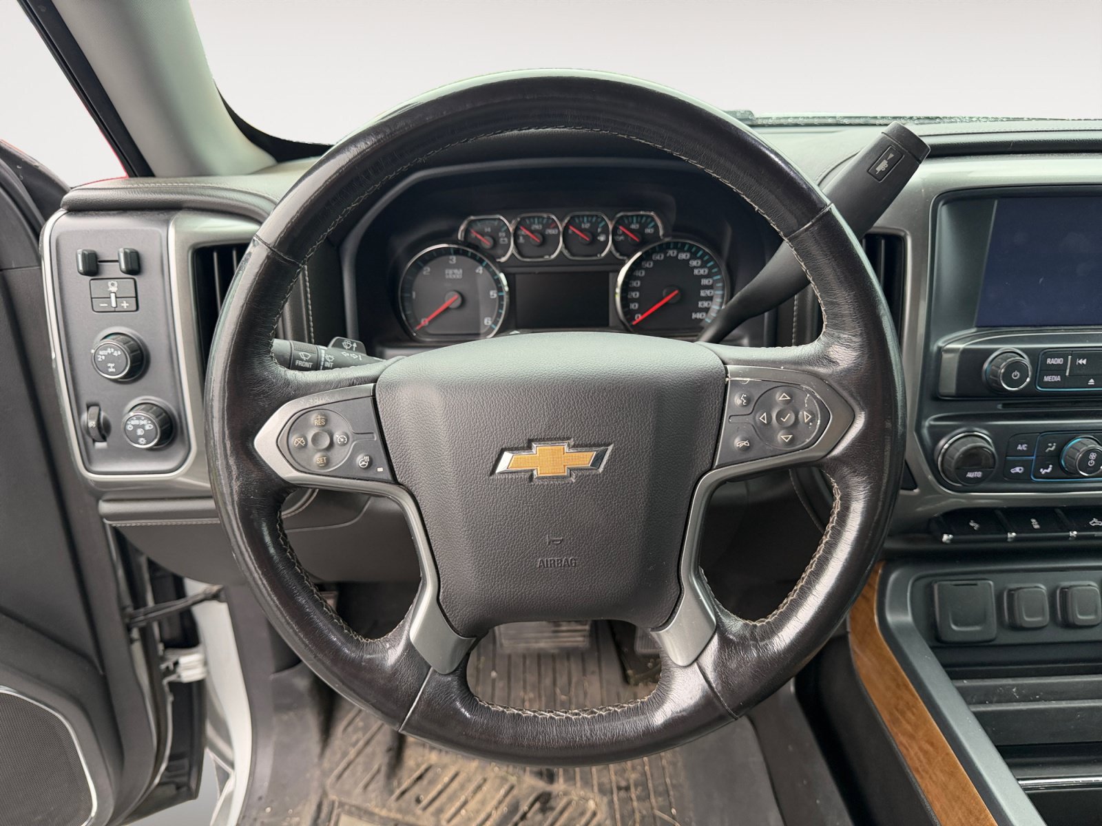 Used 2018 Chevrolet Silverado 1500 LTZ w/ Sport Package AWD/4WD image 12