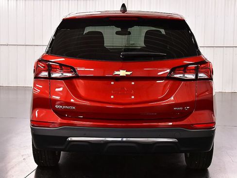 Used 2024 Chevrolet Equinox LT AWD/4WD image 6