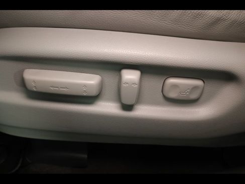 Used 2019 Honda Pilot Touring image 17