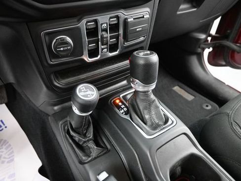 Used 2021 Jeep Wrangler Unlimited Sport AWD/4WD image 36