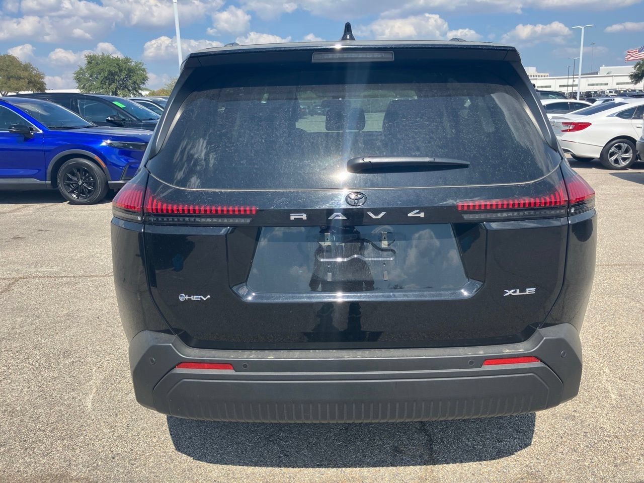 Used 2026 Toyota RAV4 XLE Premium FWD image 9