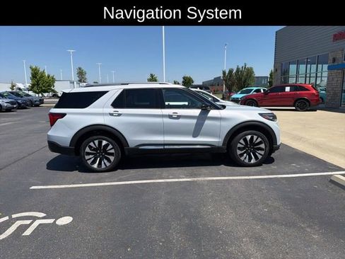 Used 2025 Ford Explorer Platinum w/ LUX Leather Package AWD/4WD image 2